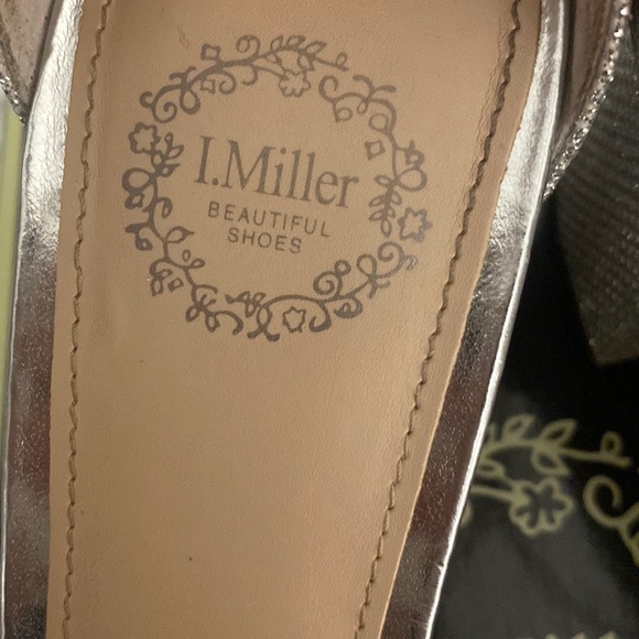 I.Miller Silver Heels - Picture 3 of 8